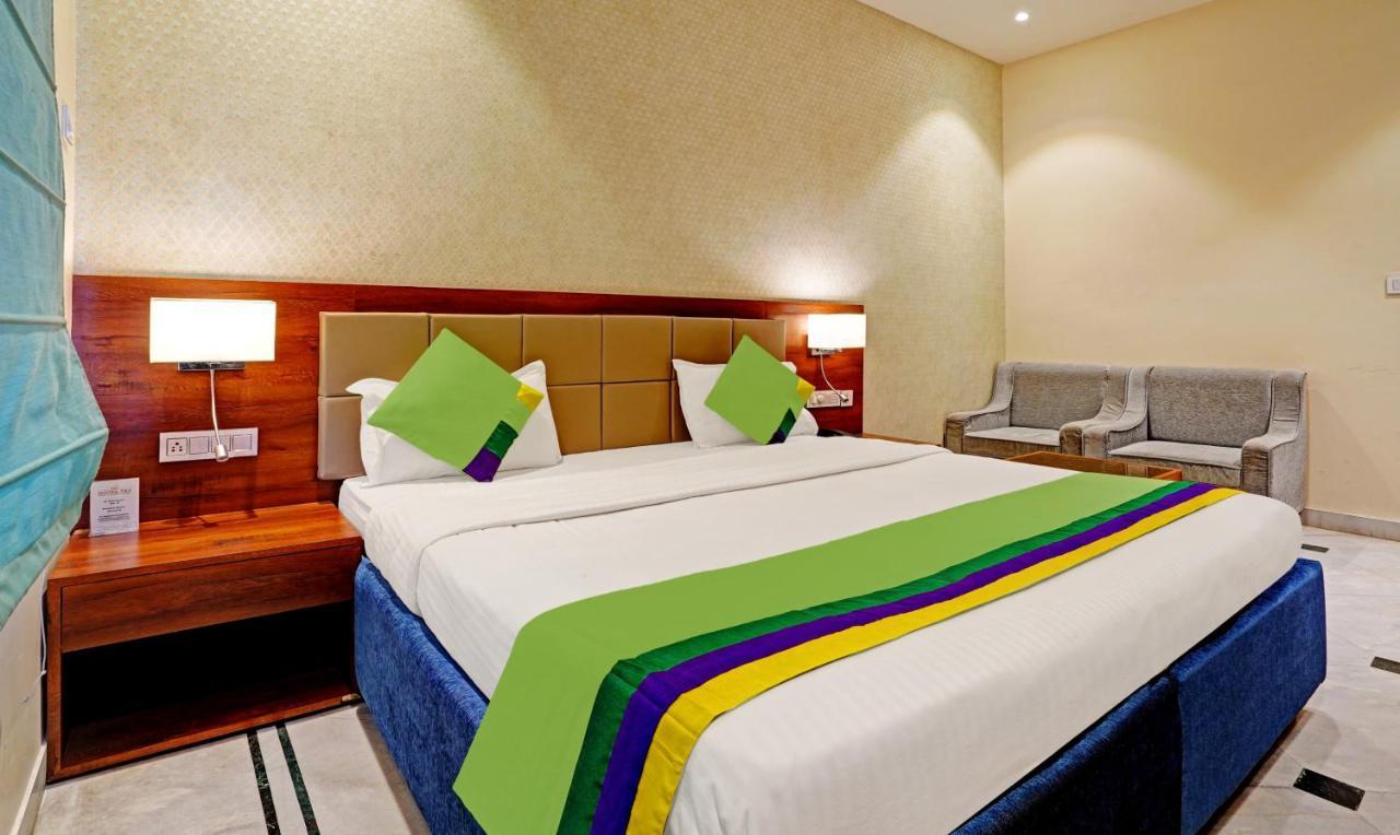 โรงแรมวายเคเอส โกตา ภายนอก รูปภาพ